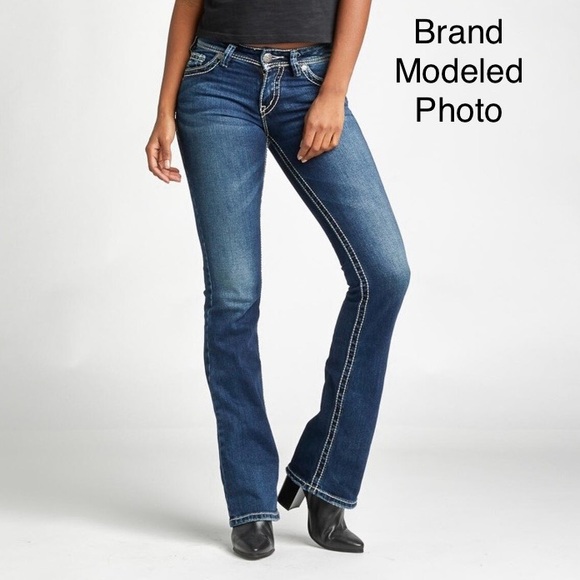 Silver Suki Women’s Dark Wash Mid-Rise Bootcut Jeans Sz 28/32 - Picture 4 of 9